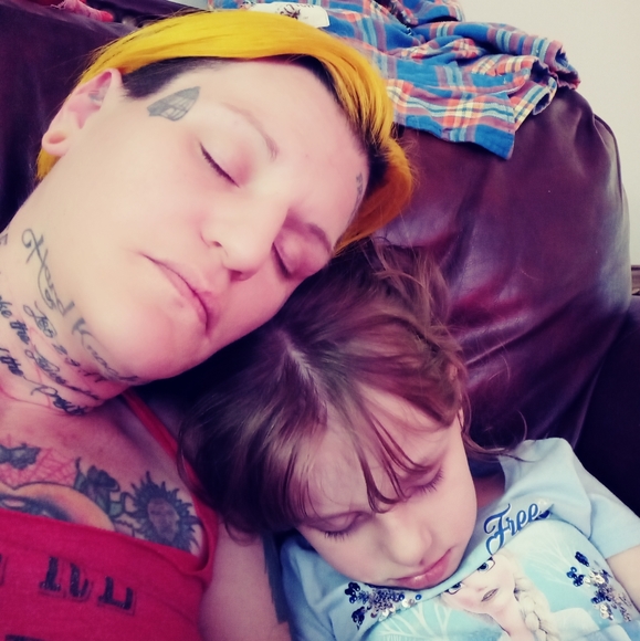 Meet your Posher, Lynette💎❤ - Picture 2 of 6